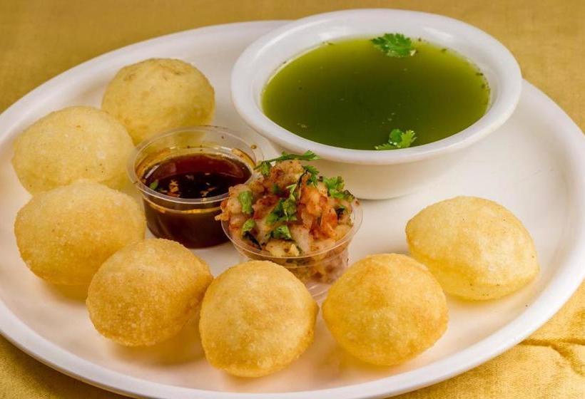 בית מלון כפרי Oyo 64002 Resort Everest