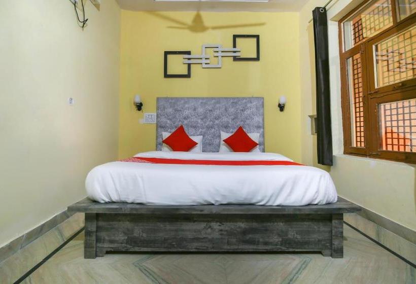 Отель Oyo 65136 Meerut Inn