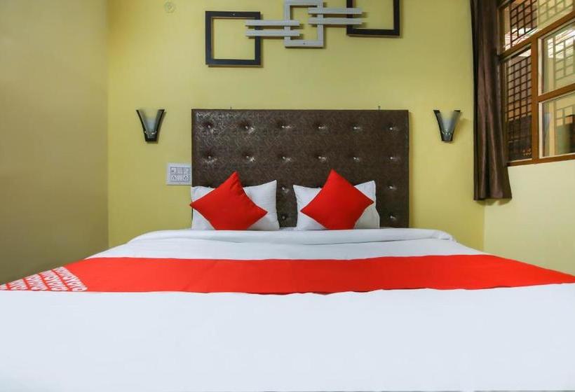 Отель Oyo 65136 Meerut Inn