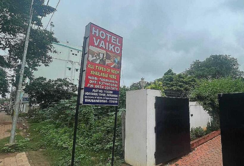 Отель Oyo 69097  Vaiko