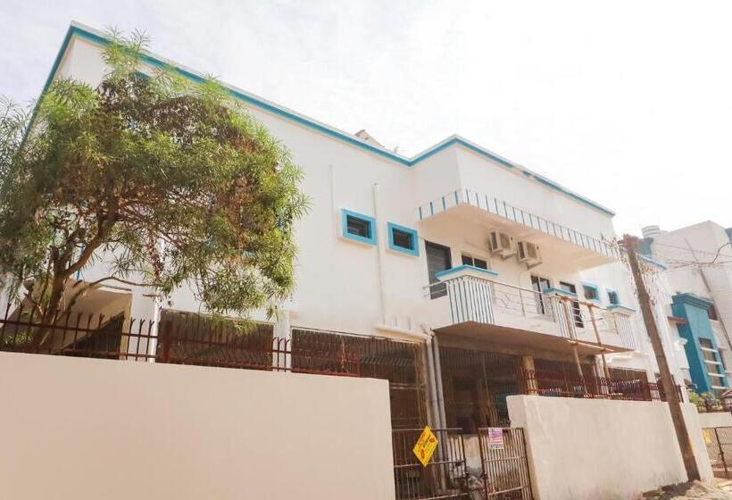 Отель Oyo 69097  Vaiko