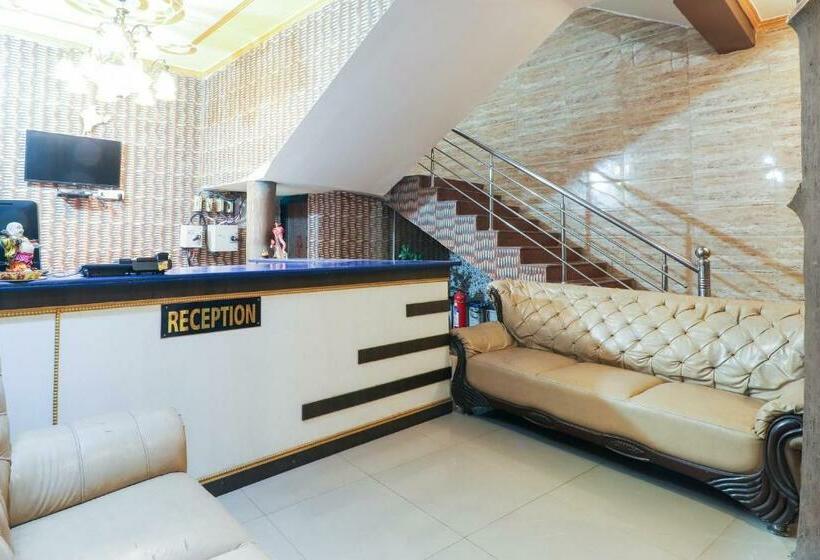 فندق Oyo 70394  Rajendra