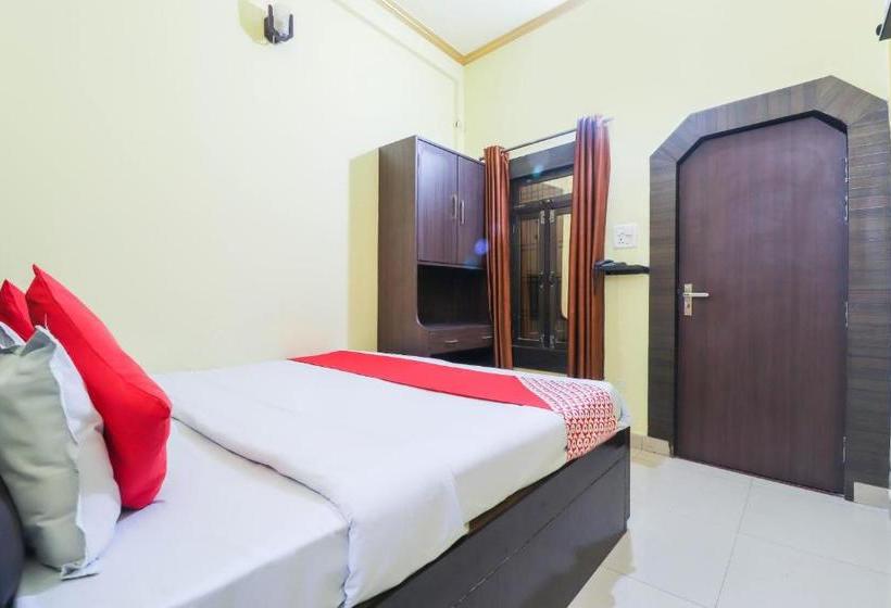 Отель Oyo 70394 Rajendra