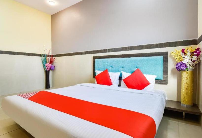 בית מלון כפרי Oyo 71301  Karemore Celebration