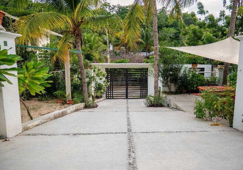 هتل Oyo  Posada San Vicente