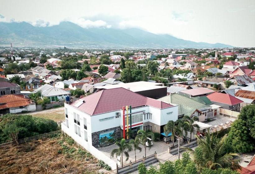 בית מלון כפרי Pondok Garuda Guest House