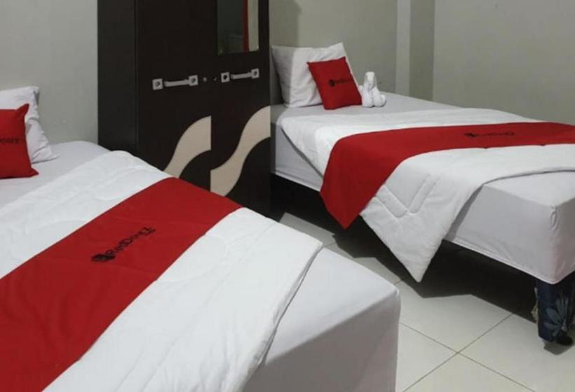 Reddoorz @ Hotel Yaki Mamuju