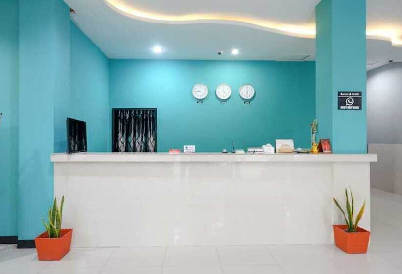 Reddoorz @ G Hotel Luwuk