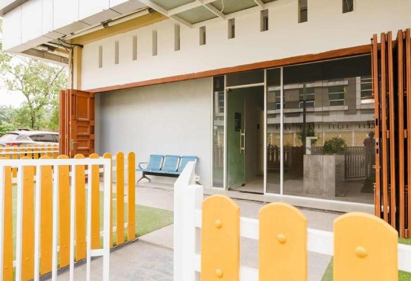 فندق Reddoorz @ Helvetia Medan 2