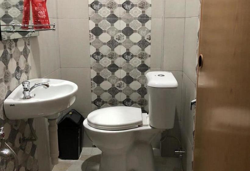 בית מלון כפרי Reddoorz Near Citraland Gama City Medan