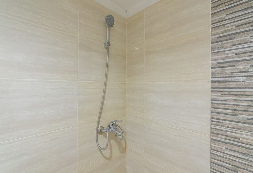 فندق Reddoorz Plus Near Sepinggan Airport 3 Balikpapan