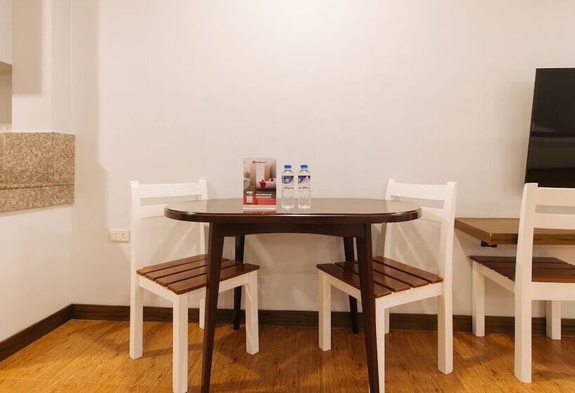 فندق Reddoorz Premium @ Trece Indang Road