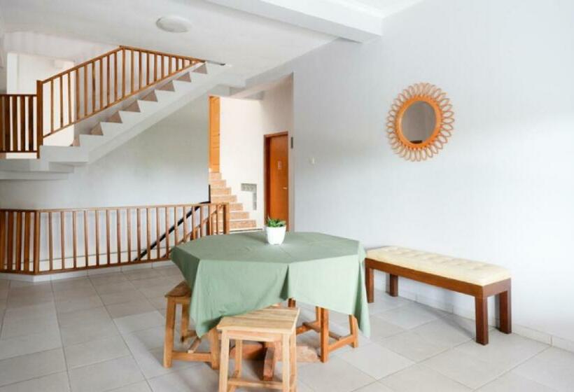 호텔 Reddoorz Syariah Near Kawasan Sam Poo Kong 2