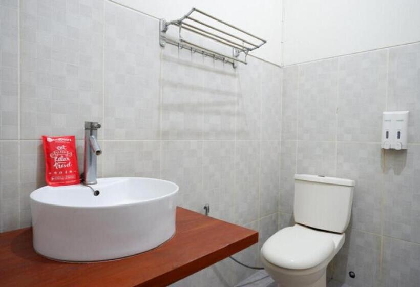 호텔 Reddoorz Syariah Near Kawasan Sam Poo Kong 2