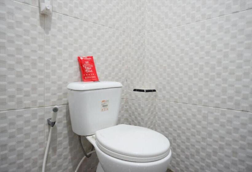 호텔 Reddoorz Syariah Near Kawasan Sam Poo Kong 2