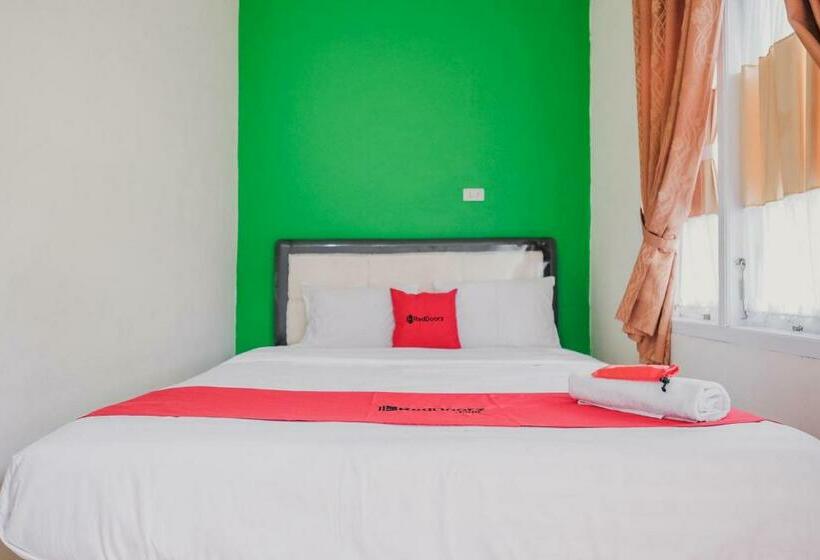 בית מלון כפרי Reddoorz Syariah Near Kebun Raya Liwa