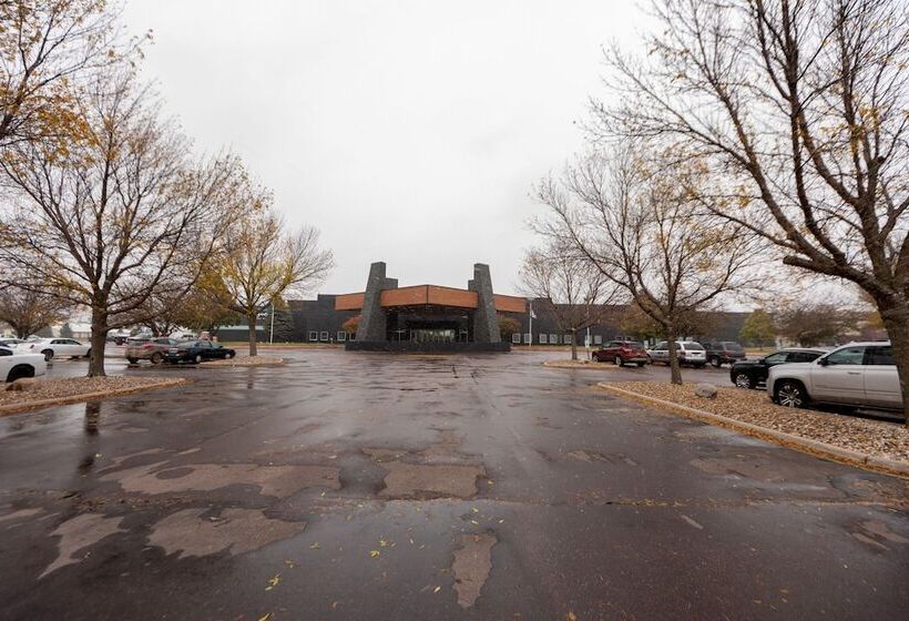 فندق Royal River Casino And