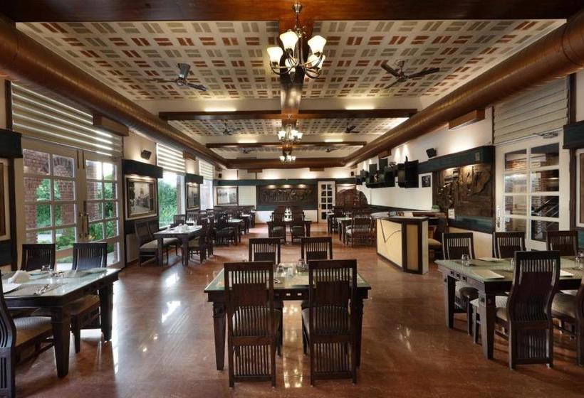 בית מלון כפרי Royale Resorts