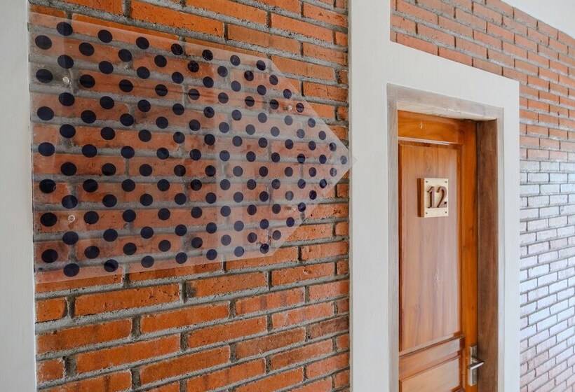 Отель Spot On 2375 Agbil Homestay