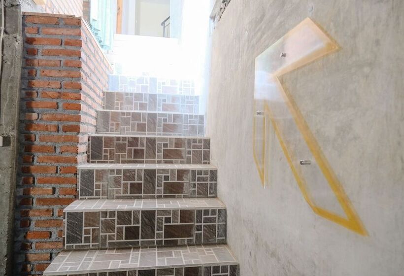 Отель Spot On 2375 Agbil Homestay