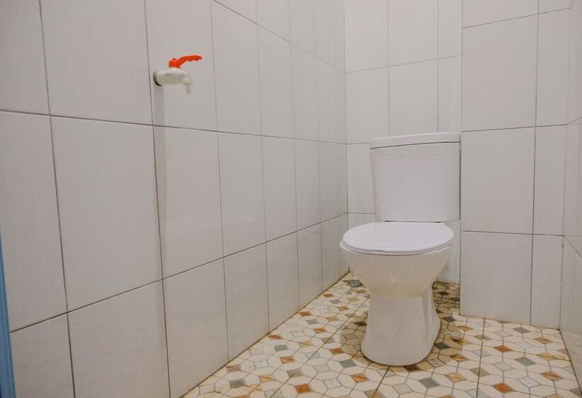 Отель Spot On 2375 Agbil Homestay