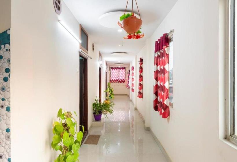 בית מלון כפרי Spot On 65489 Ss Grand