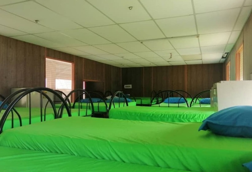 فندق Spot On 90014 Otternest Gunung Pulai 2   Hostel