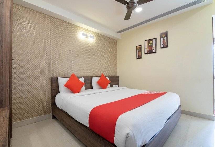 Station View Mughalsarai By Shrigo Hotels