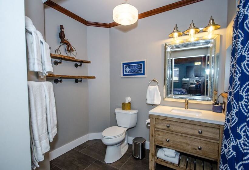 فندق Tobacco Warehouse Inn