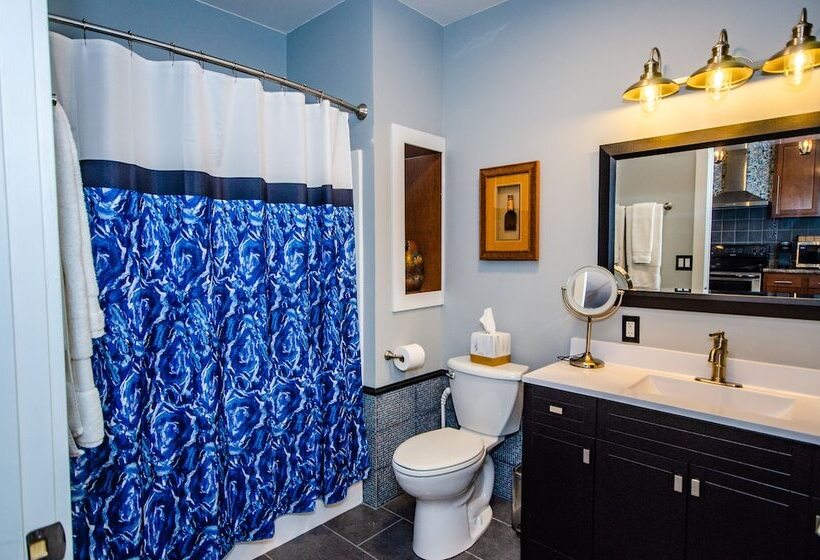 فندق Tobacco Warehouse Inn