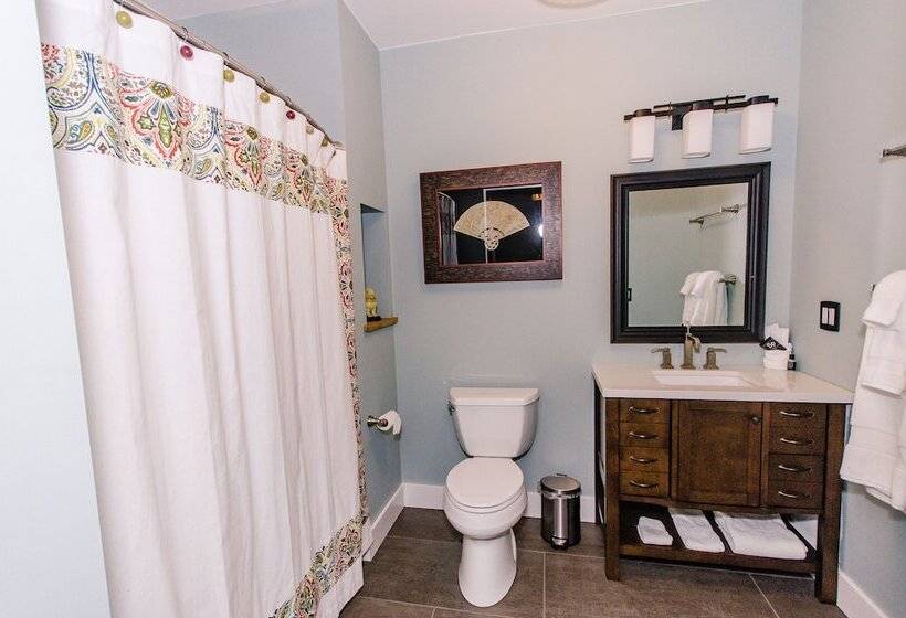 فندق Tobacco Warehouse Inn