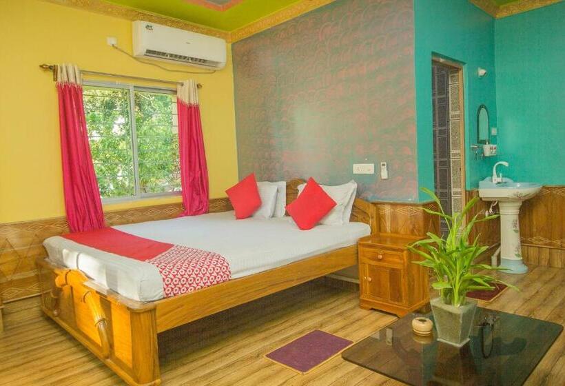 ホテル Vaccinated Staff  Oyo 60869 Sandhana Homestay