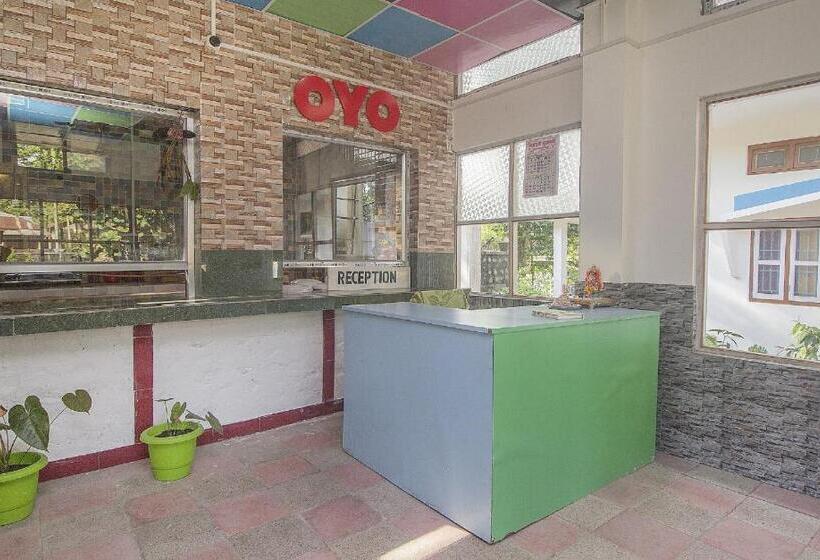 ホテル Vaccinated Staff  Oyo 60869 Sandhana Homestay