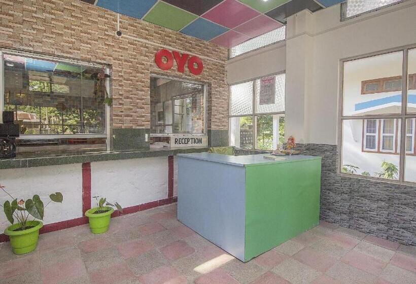 ホテル Vaccinated Staff  Oyo 60869 Sandhana Homestay