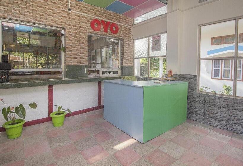 ホテル Vaccinated Staff  Oyo 60869 Sandhana Homestay