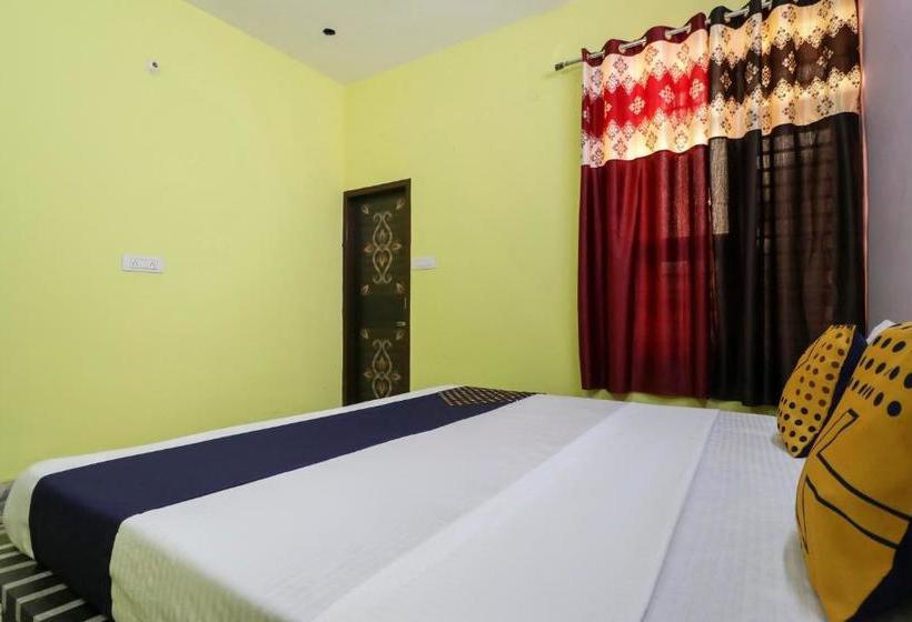 Отель Spot On 65252 Galaxy 24