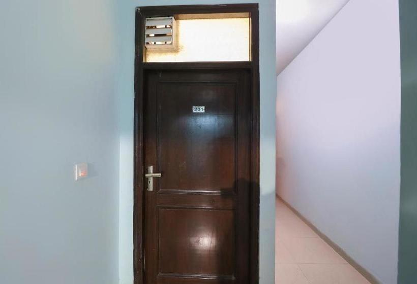 Отель Spot On 65252 Galaxy 24