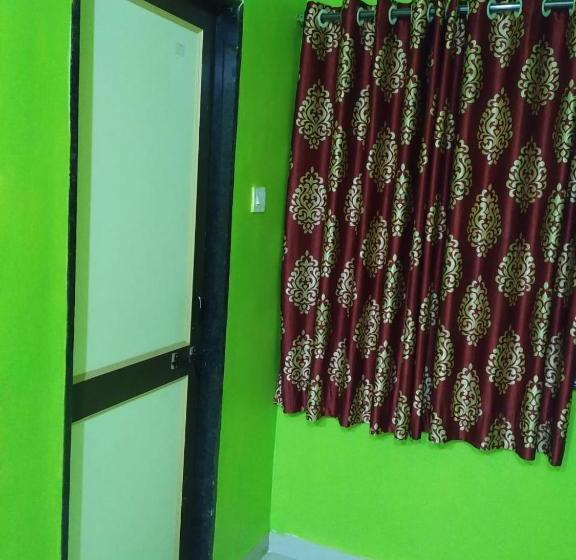 בית מלון כפרי Vamoose Kaas Hill Resort