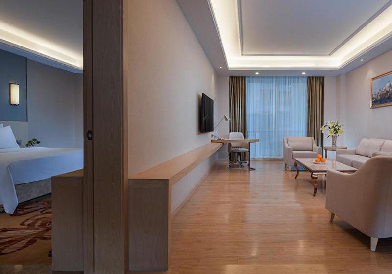 فندق Vienna International