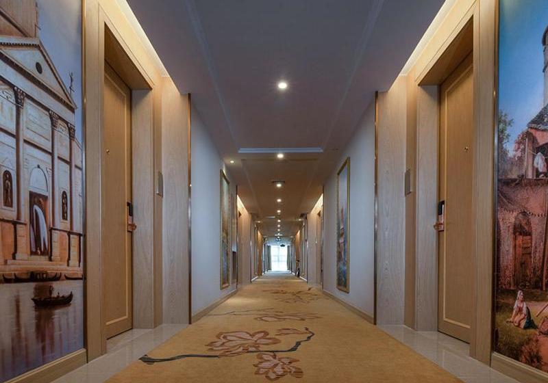 فندق Vienna International