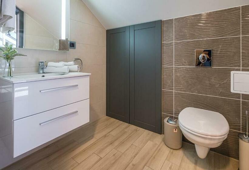 בית מלון כפרי Vitis Kúria 7171 Balatonrendes