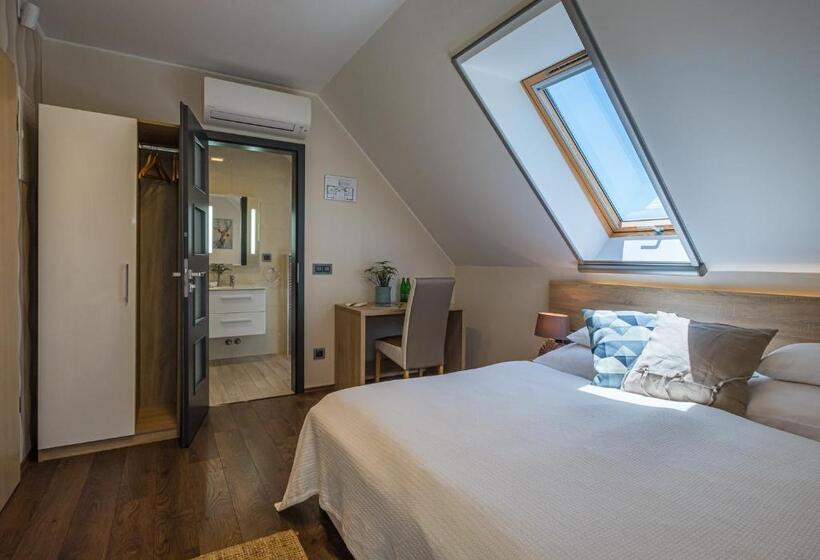 בית מלון כפרי Vitis Kúria 7171 Balatonrendes