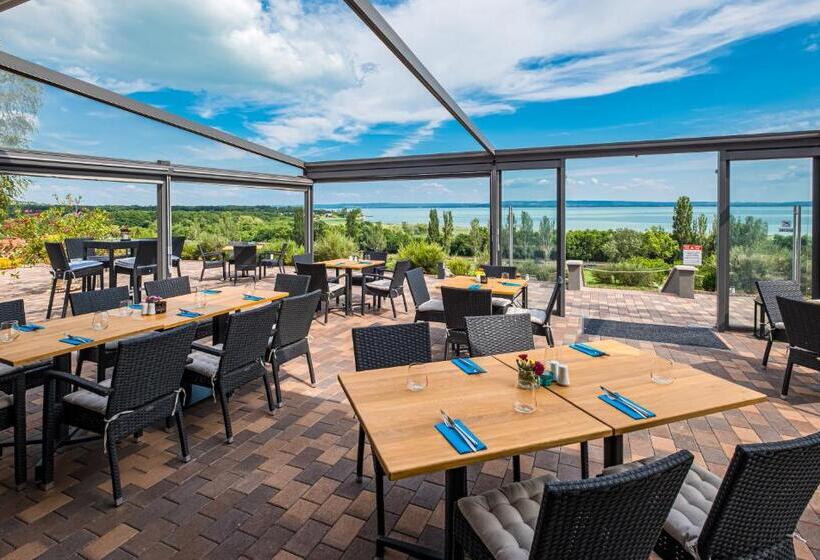 בית מלון כפרי Vitis Kúria 7171 Balatonrendes