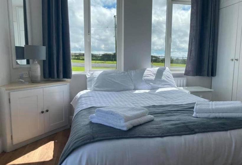 מוטל Keane S Bar & Restaurant