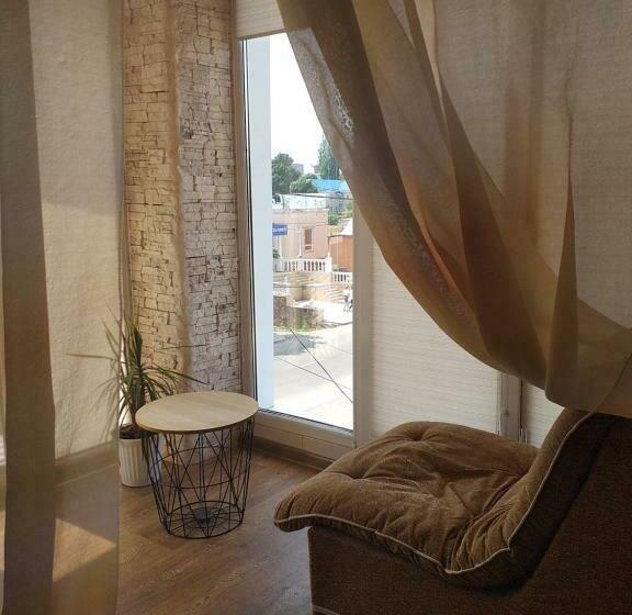 Pension (Hôtel basse catégorie) гостьовий дім Guest House