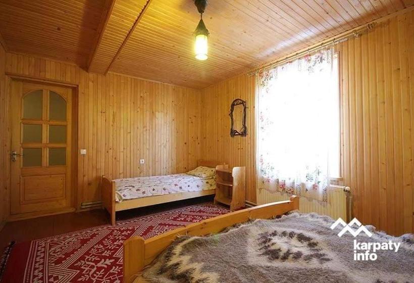 Пансион дім з видом на гори