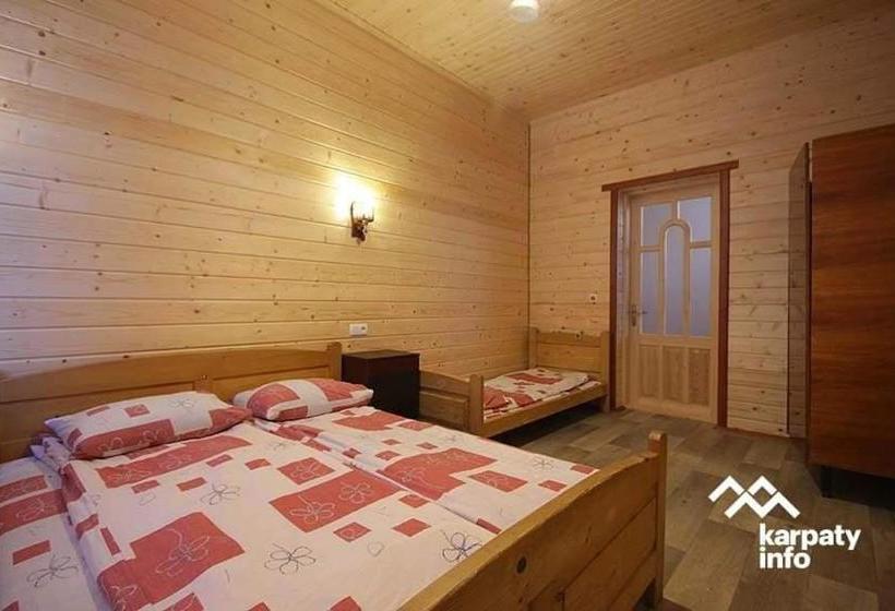 Пансион дім з видом на гори