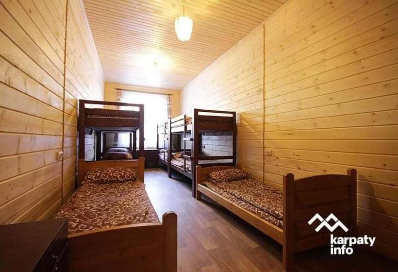 Пансион дім з видом на гори