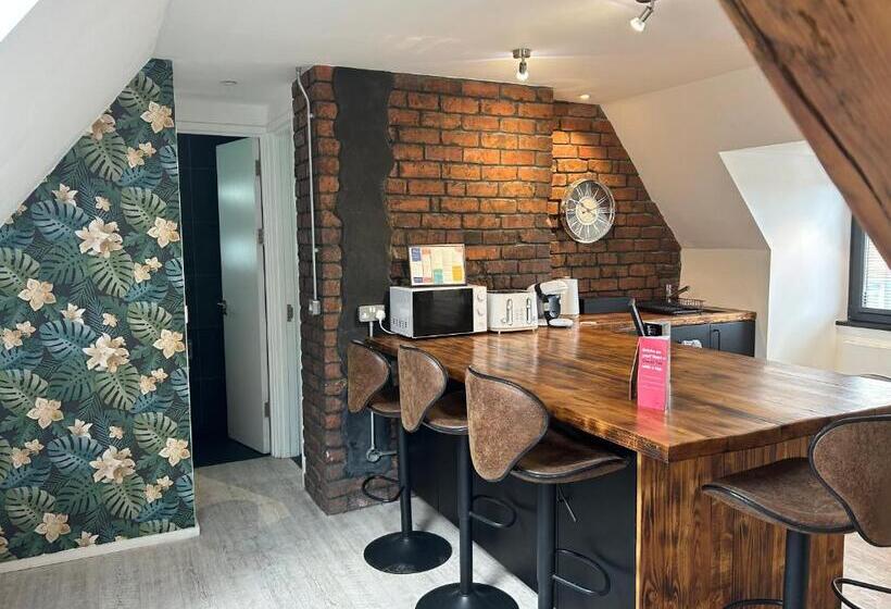 Пансион Cardiff Arms Bistro &