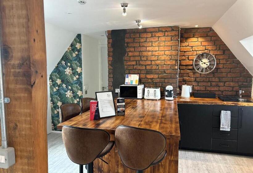 Пансион Cardiff Arms Bistro &